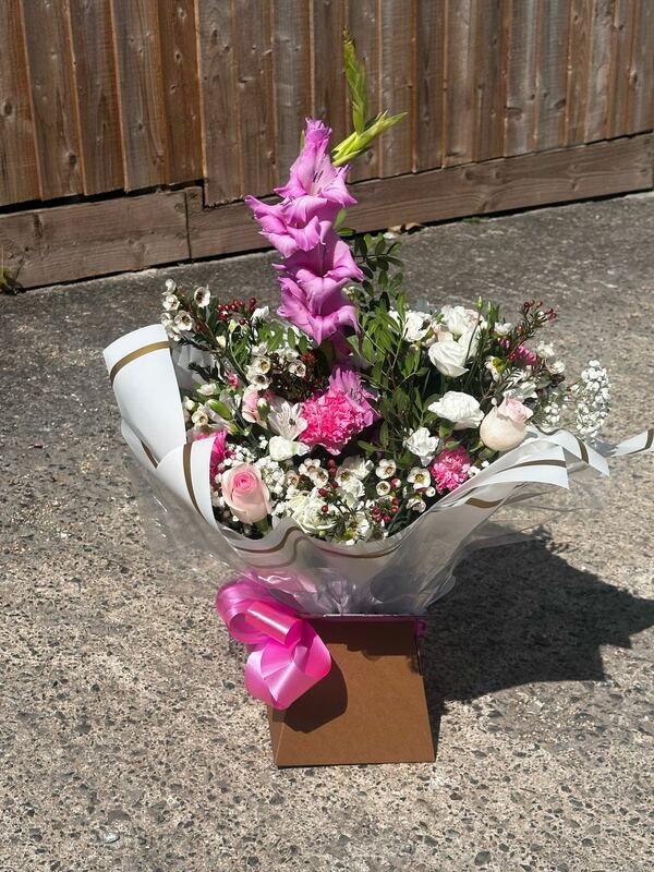 Flowers delivered to customer