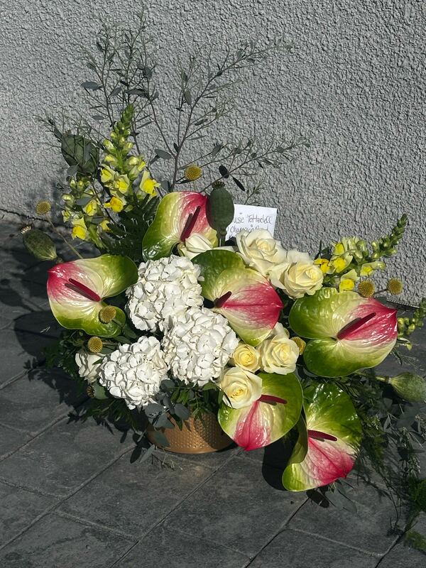 Flowers delivered to customer