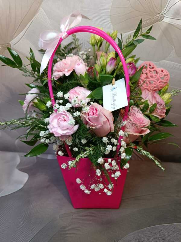 Flowers delivered to customer