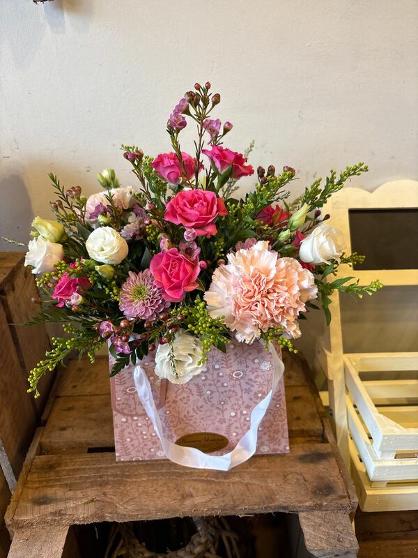 Flowers delivered to customer