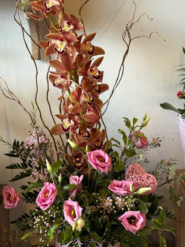 Flowers delivered to customer