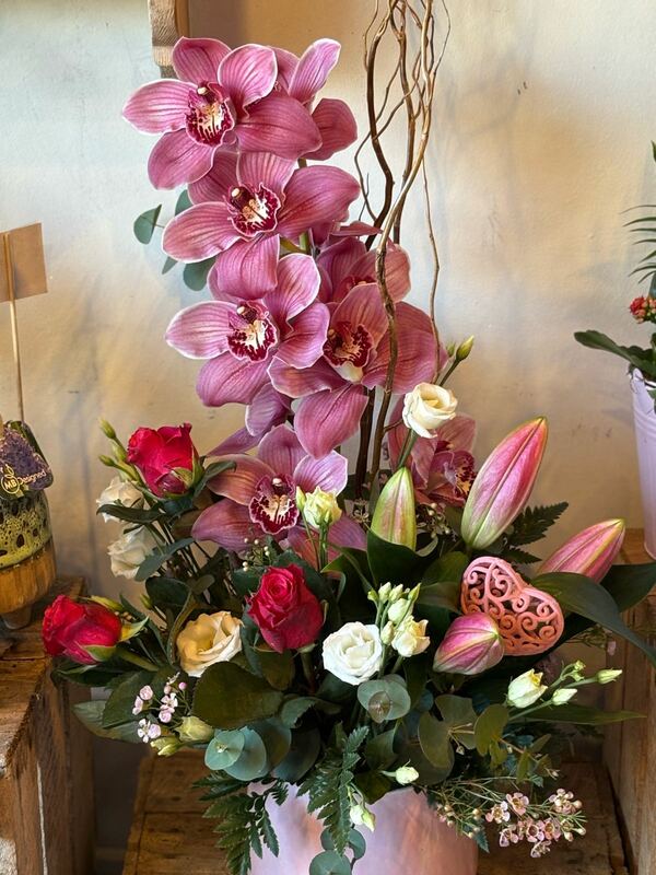 Flowers delivered to customer