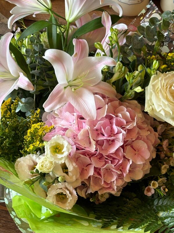 Flowers delivered to customer