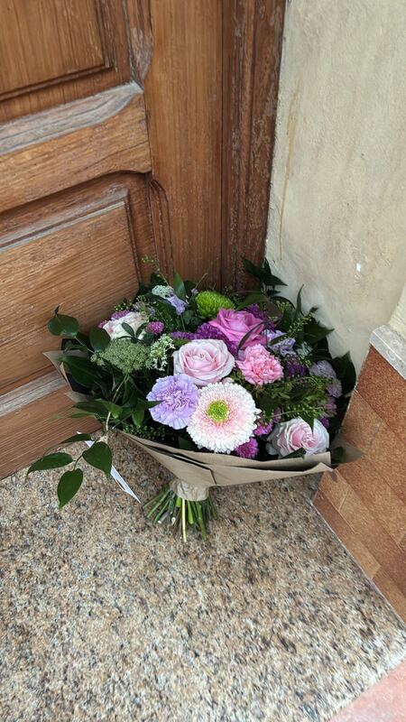Flowers delivered to customer