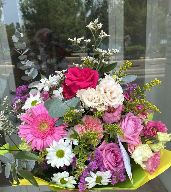 Flowers delivered to customer