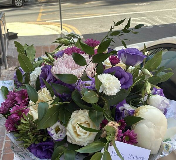 Flowers delivered to customer