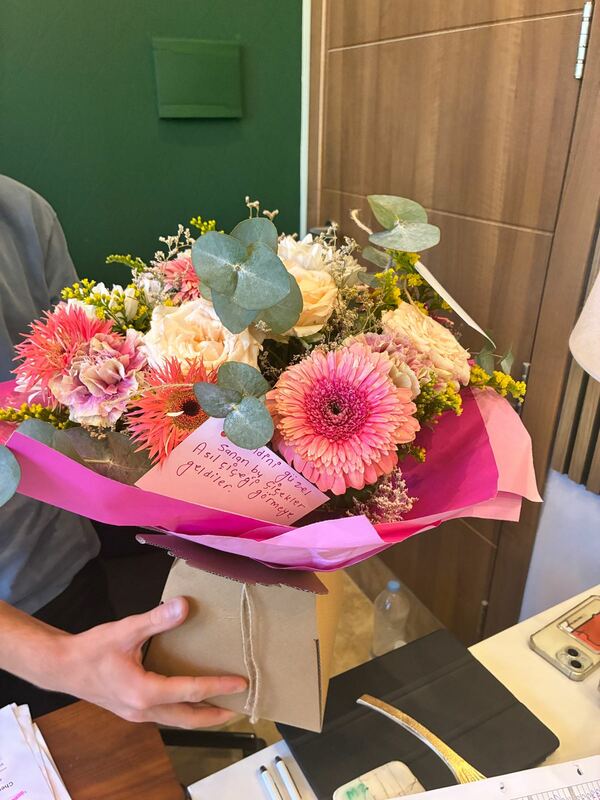 Flowers delivered to customer