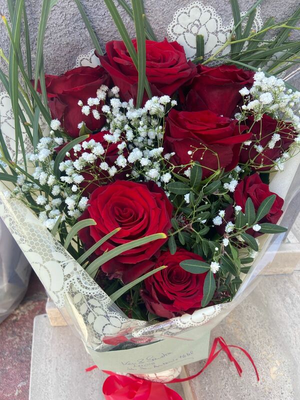 Flowers delivered to customer
