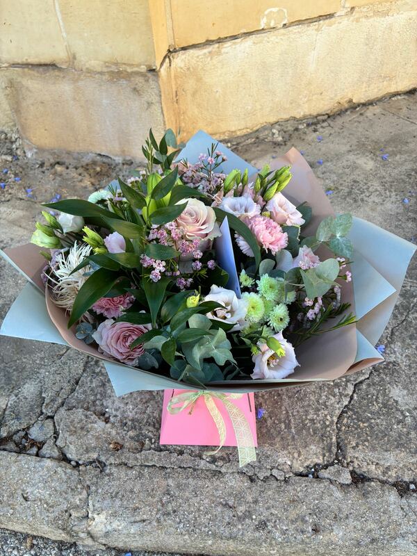 Flowers delivered to customer