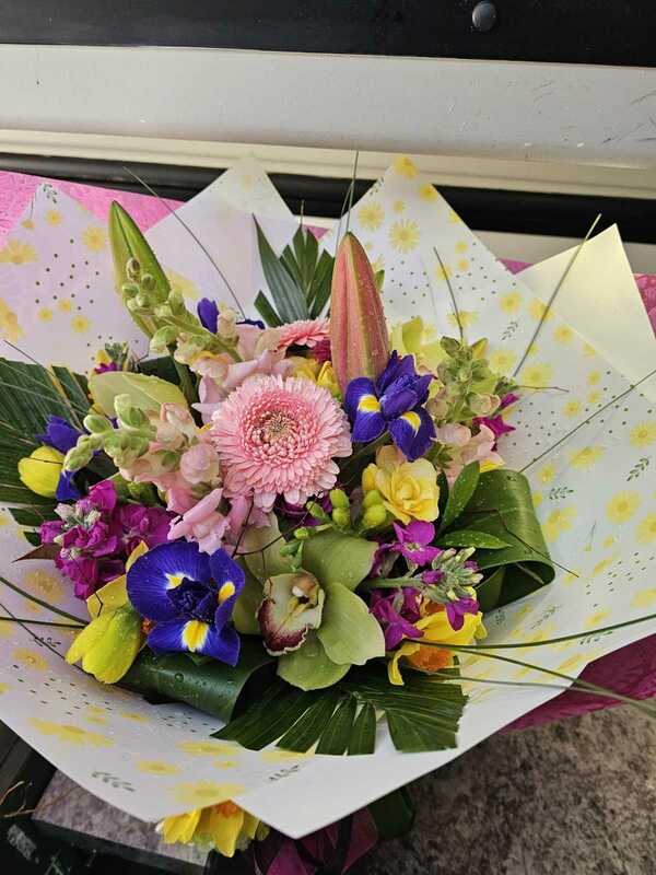 Flowers delivered to customer