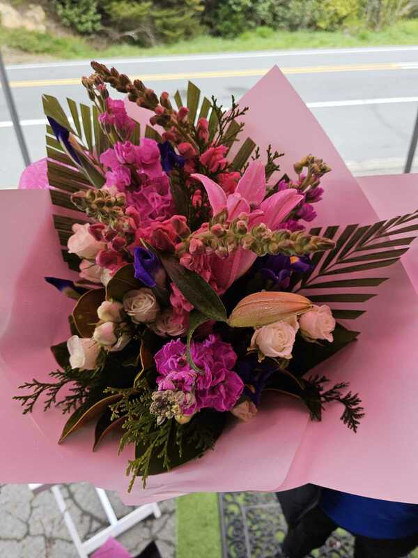 Flowers delivered to customer