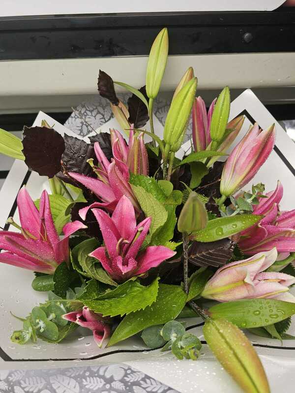 Flowers delivered to customer