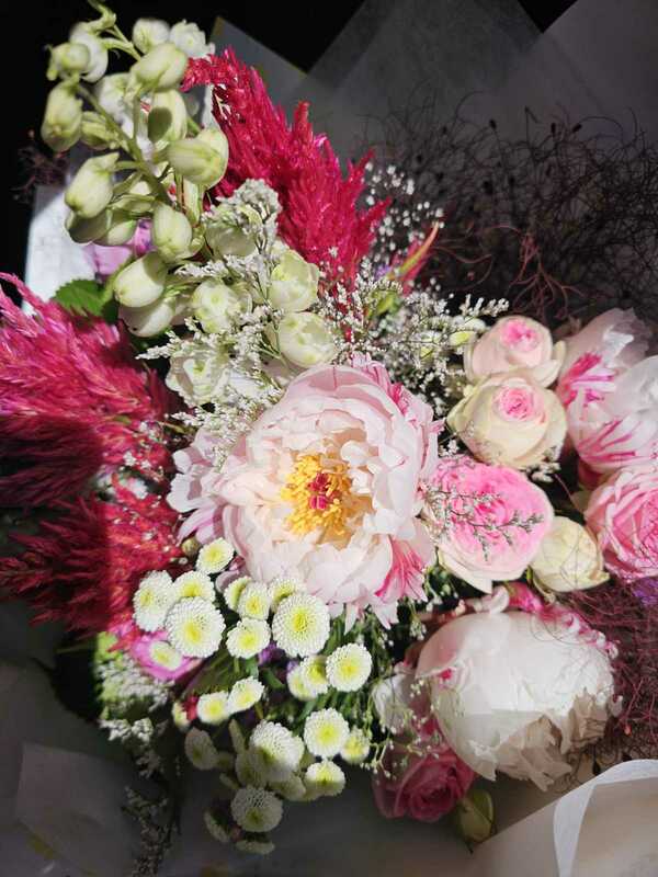 Flowers delivered to customer