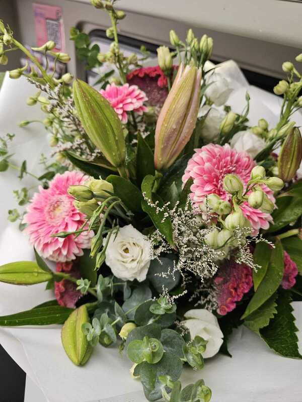 Flowers delivered to customer