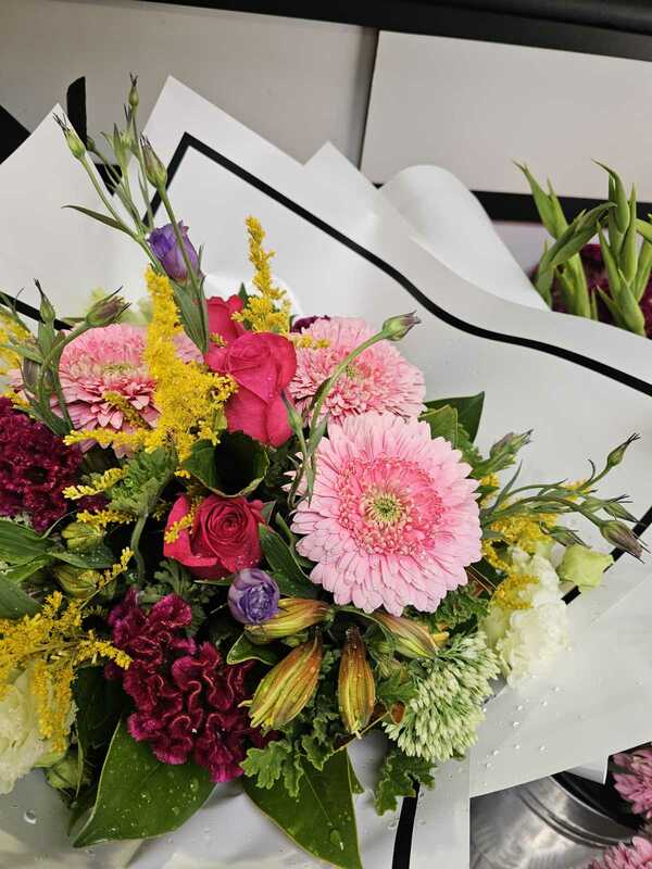 Flowers delivered to customer