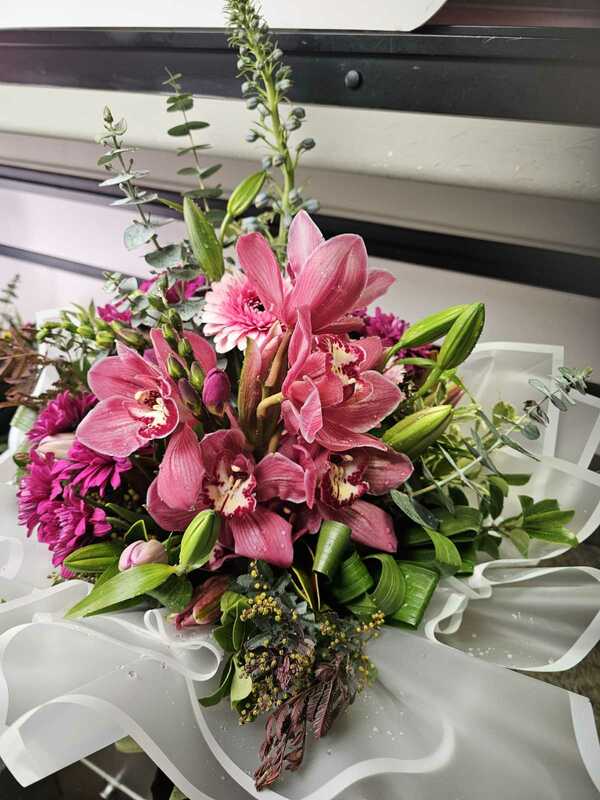 Flowers delivered to customer