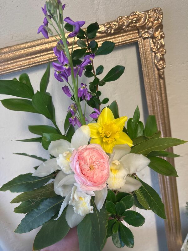 Flowers delivered to customer