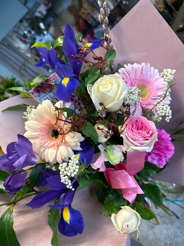 Flowers delivered to customer