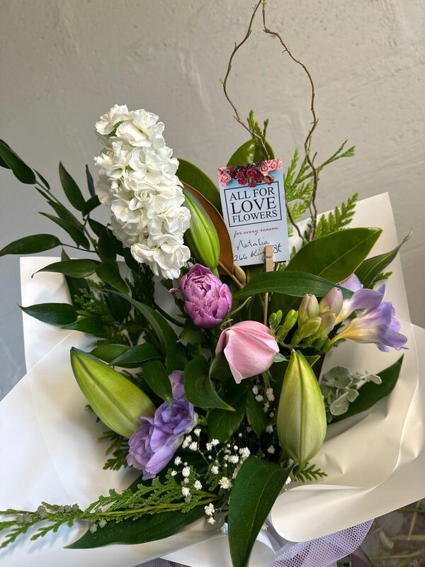 Flowers delivered to customer