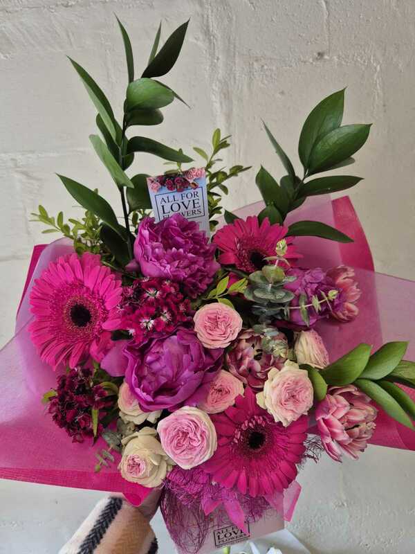 Flowers delivered to customer
