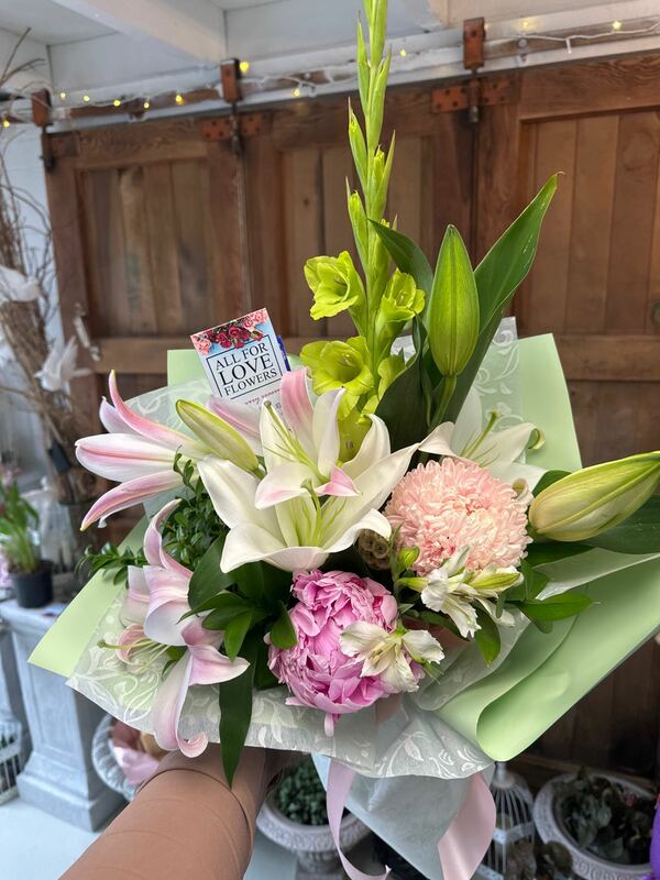 Flowers delivered to customer