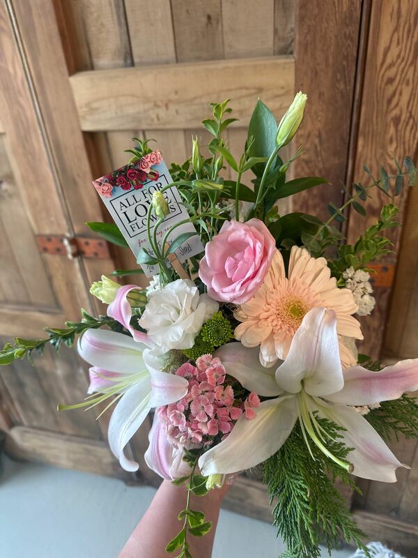 Flowers delivered to customer