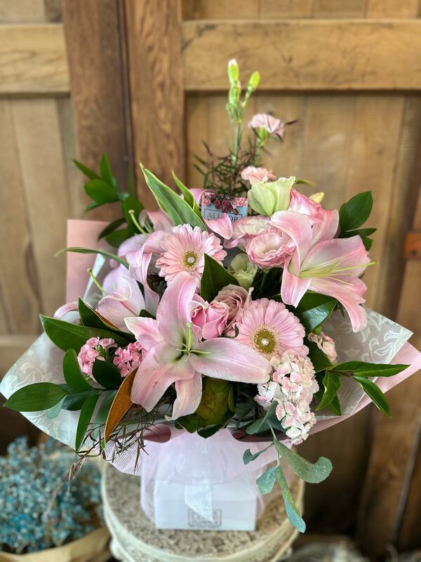 Flowers delivered to customer