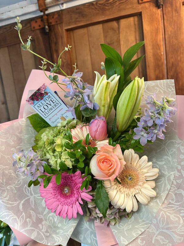 Flowers delivered to customer