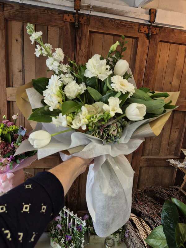 Flowers delivered to customer