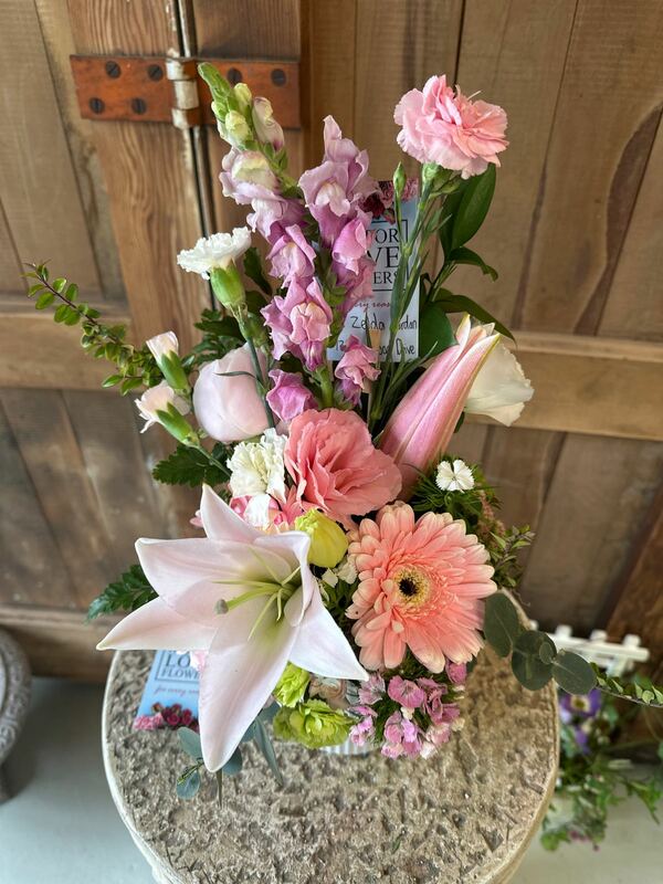 Flowers delivered to customer