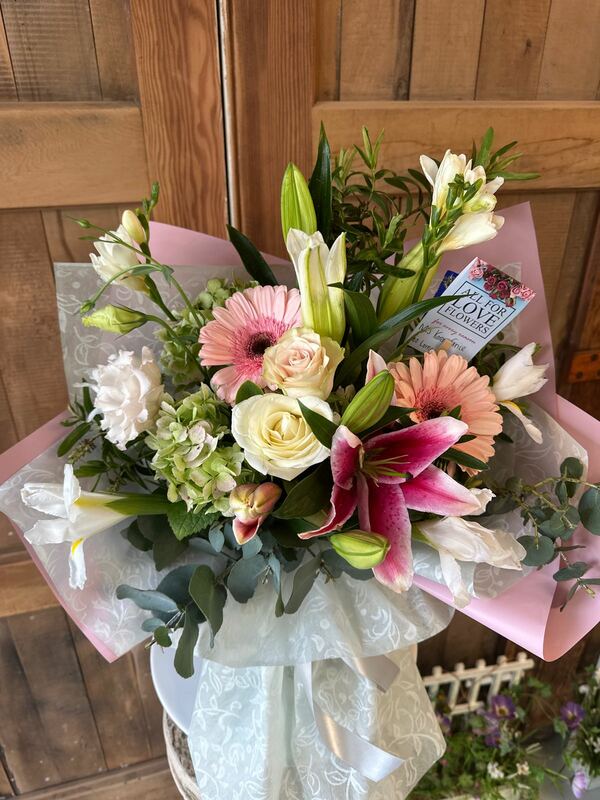Flowers delivered to customer