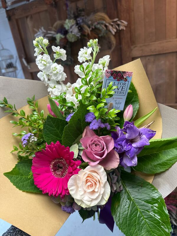 Flowers delivered to customer