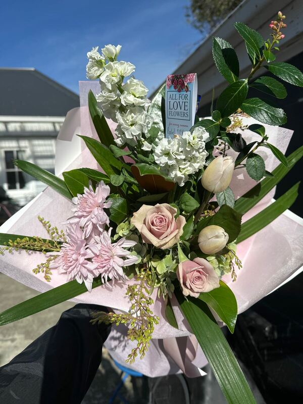 Flowers delivered to customer
