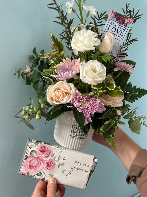Flowers delivered to customer