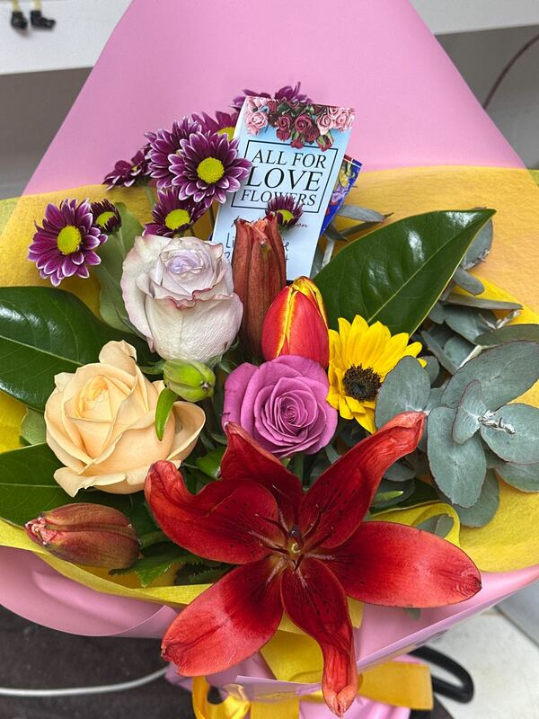 Flowers delivered to customer