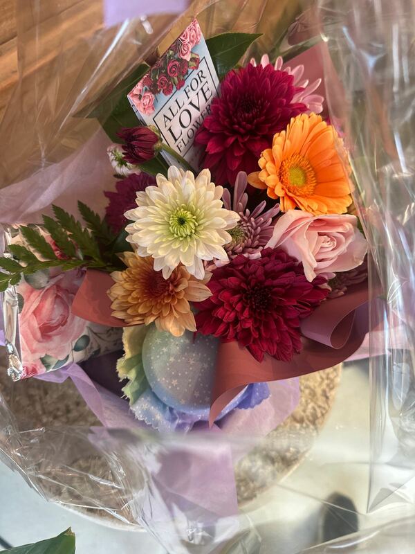 Flowers delivered to customer