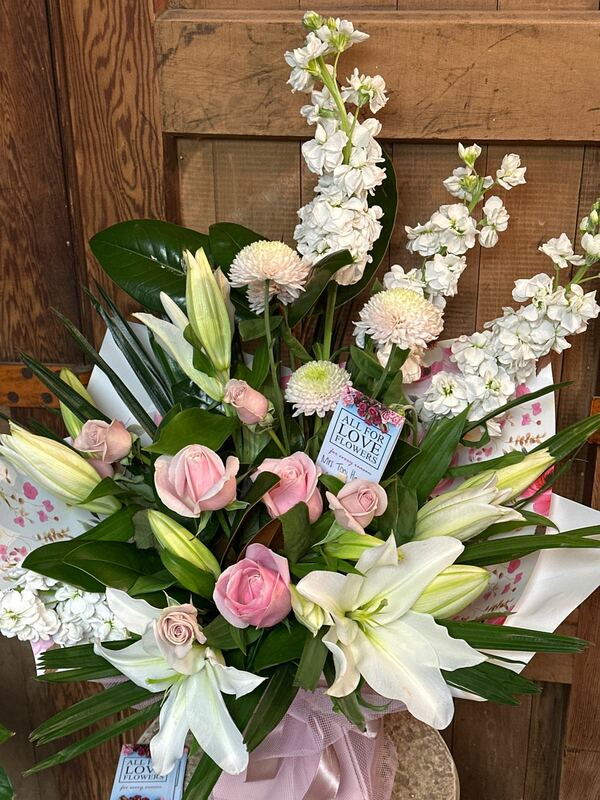 Flowers delivered to customer