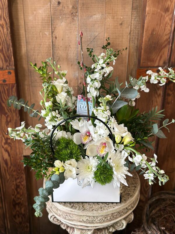 Flowers delivered to customer