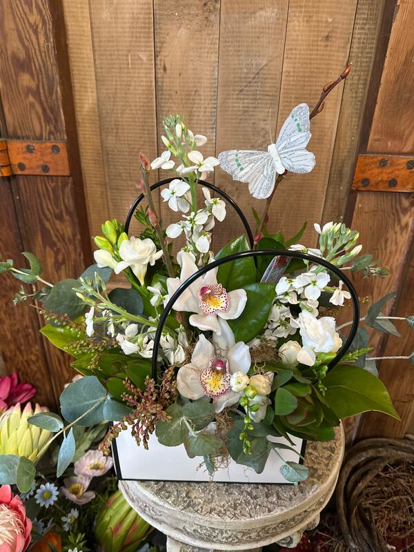 Flowers delivered to customer
