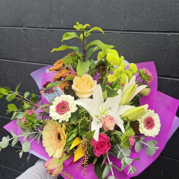 Flowers delivered to customer