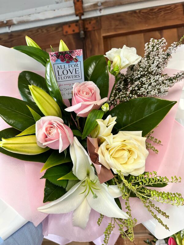 Flowers delivered to customer
