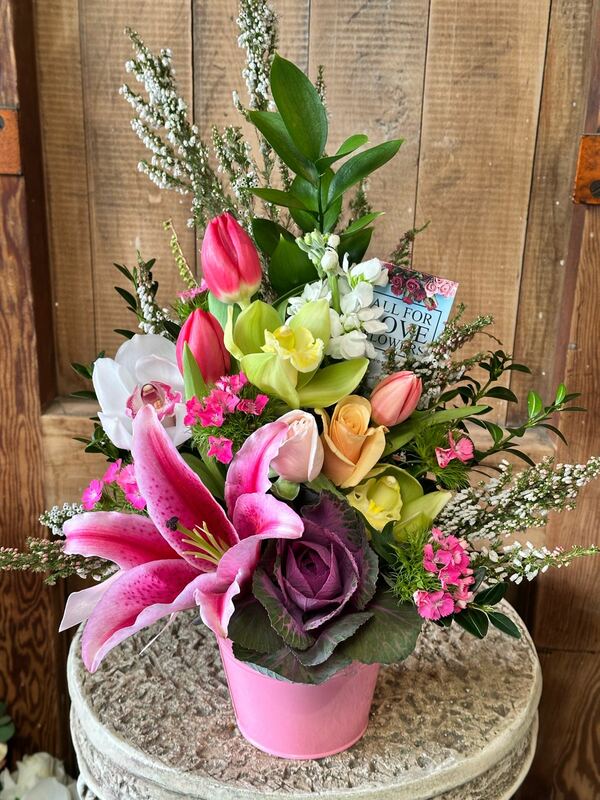 Flowers delivered to customer
