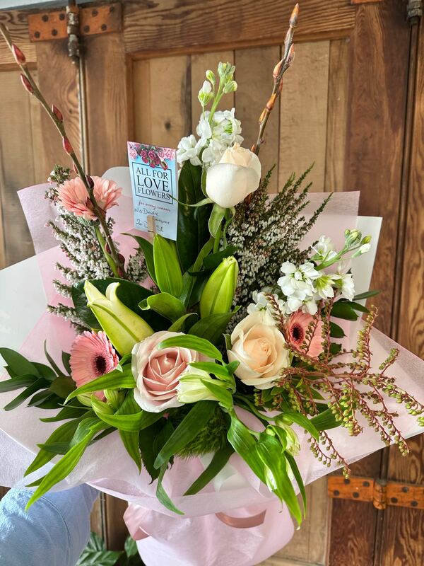 Flowers delivered to customer
