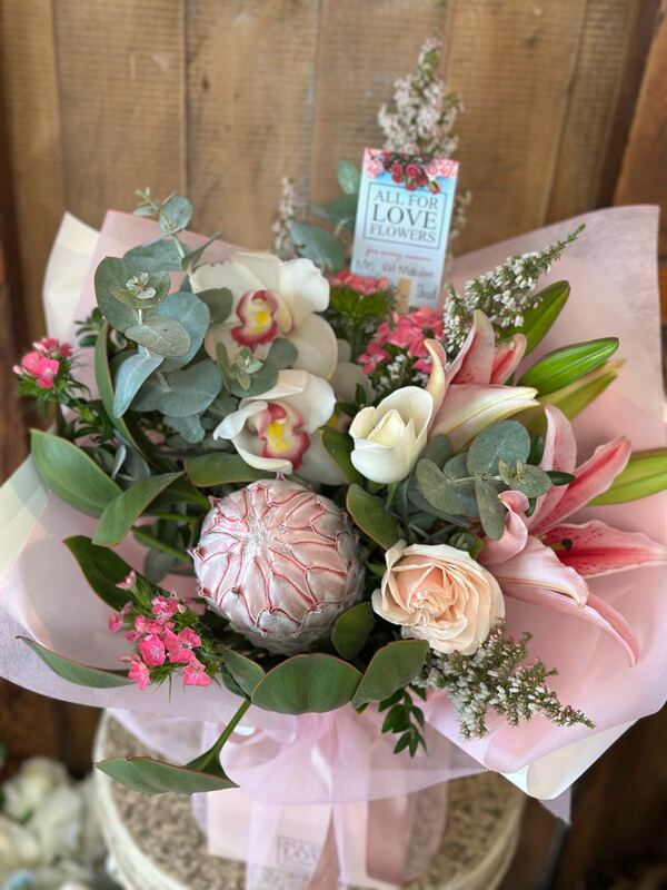 Flowers delivered to customer