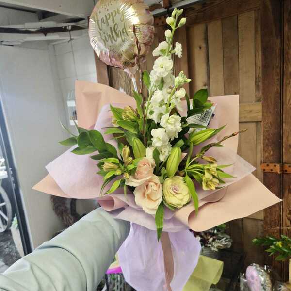Flowers delivered to customer