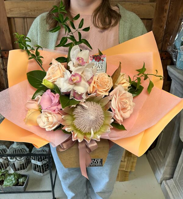 Flowers delivered to customer