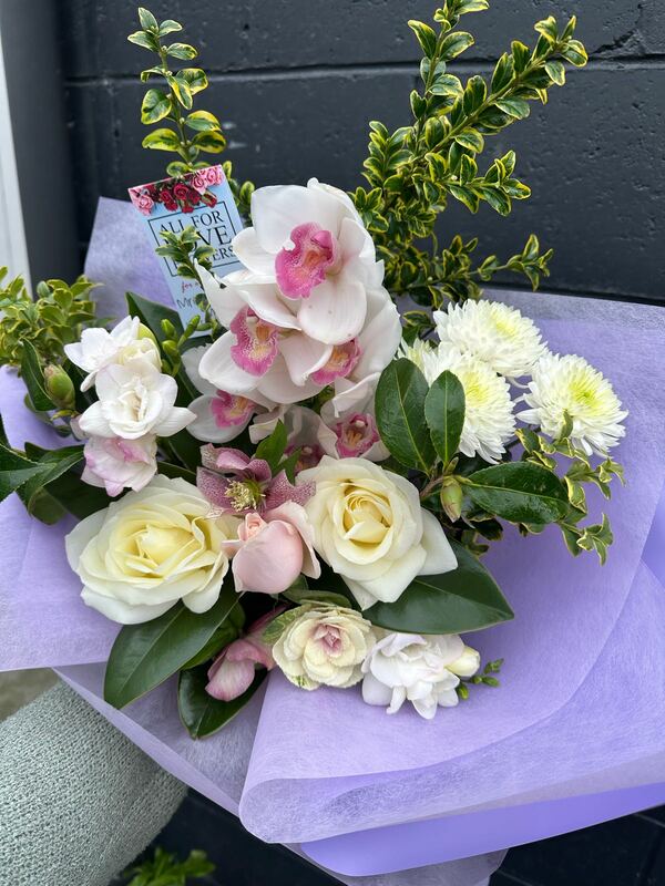 Flowers delivered to customer
