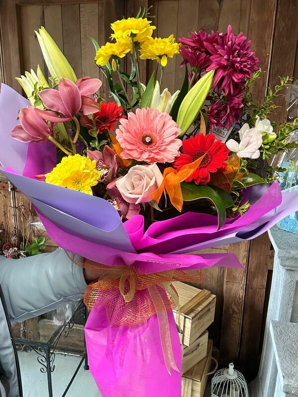 Flowers delivered to customer