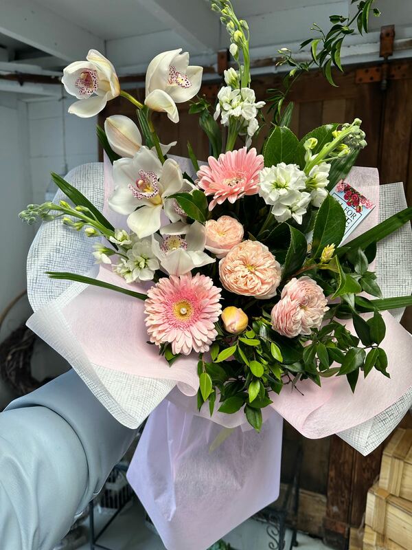 Flowers delivered to customer