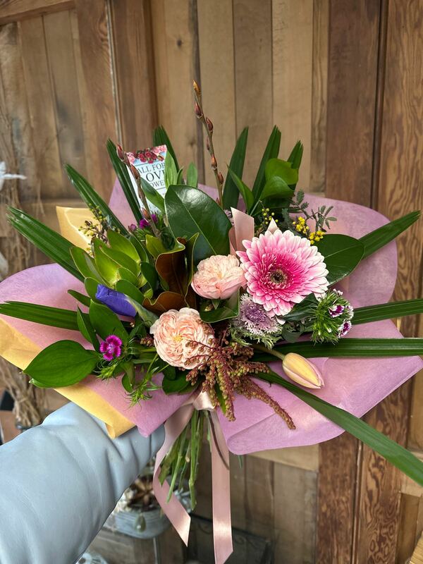 Flowers delivered to customer